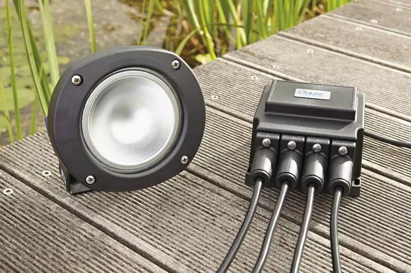 Oase Illumination set PondJet прожектор для пруда галогенный 150 Вт - в комплекте с трансформатором